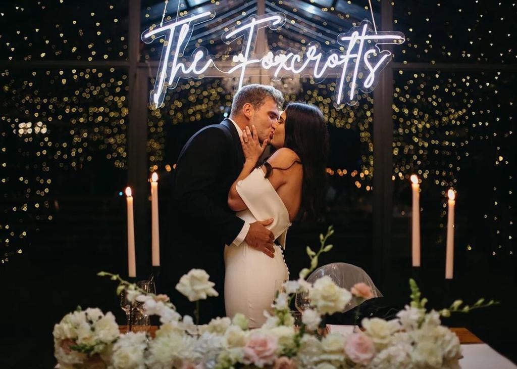 Personalized Last Name Led Sign – Wedding Neon Signs